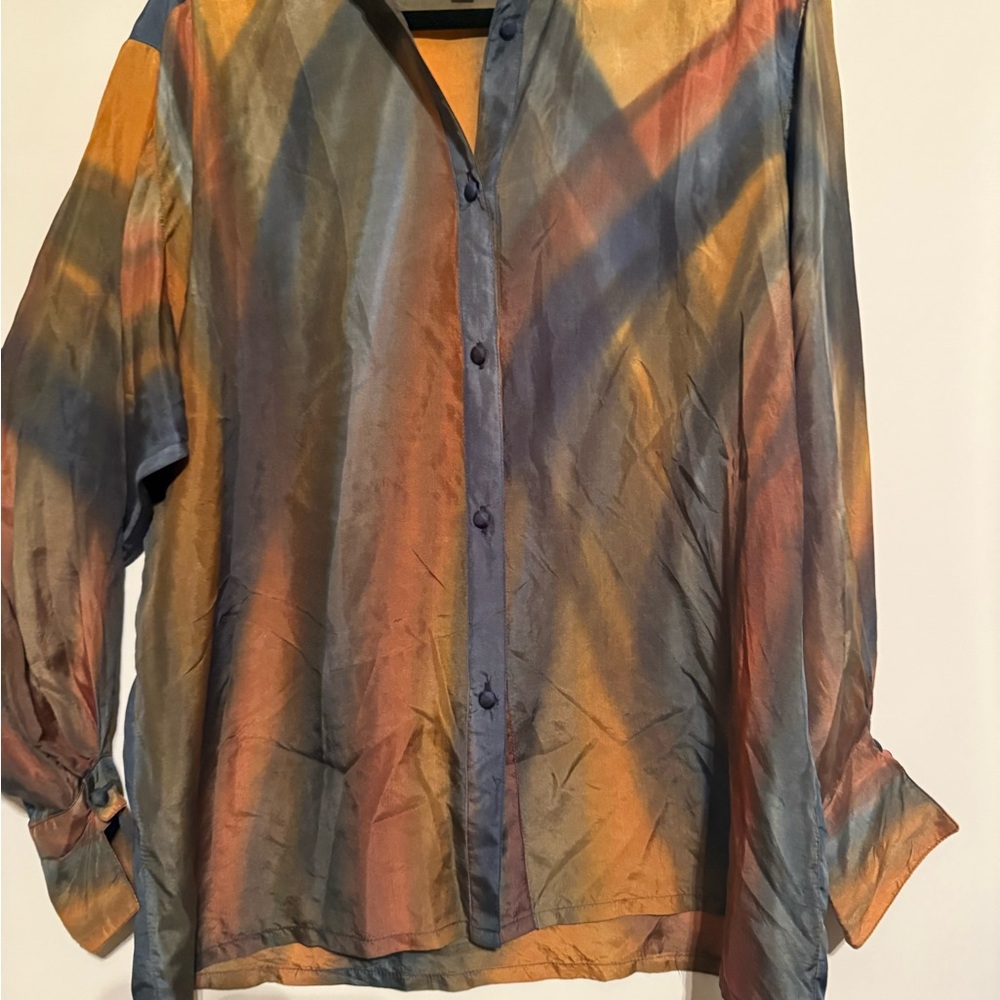 NWOT Diana New Zealand Multicolor Button-Up Shirt Size Small
